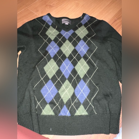 Sweater - Picture 2 of 3